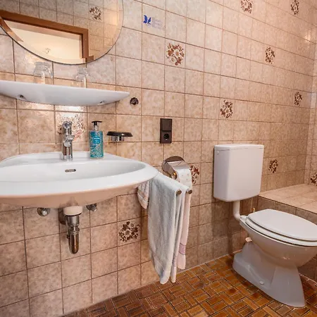 Gaestehaus Noller בית הארחה בודמן-לודוויגסהפן